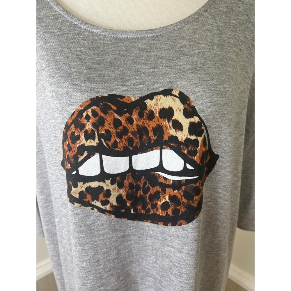 Unbranded Gray Leopard Lips Graphic Maxi T-Shirt Dress‎ Short Sleeve NWT 1XL